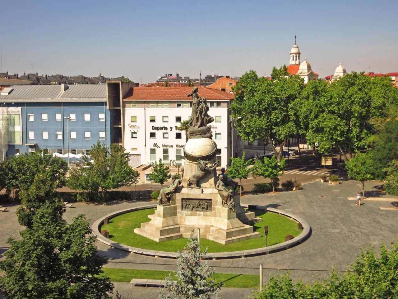 Hotel Colon Plaza Valladolid Zewnętrze zdjęcie